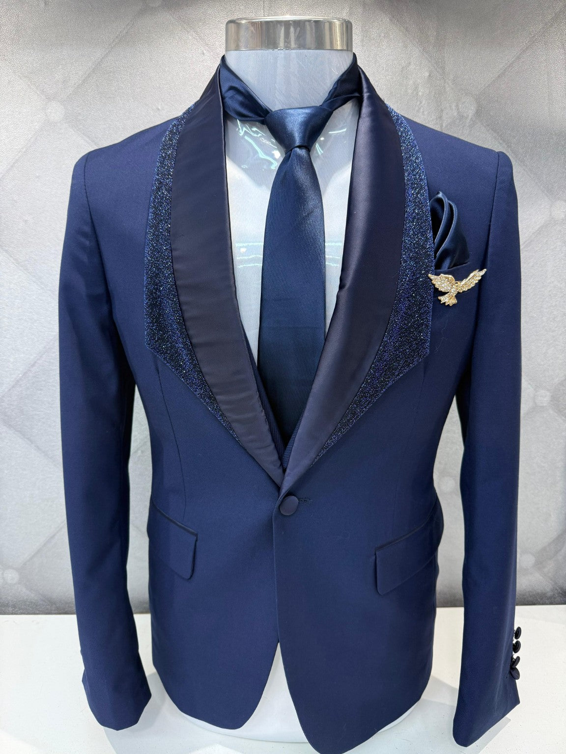 blue show colar